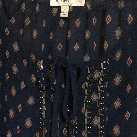 Top - Picture 2 of 2